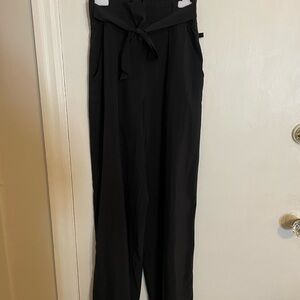Lululemon Athletica Noir Pant Black - Size 4